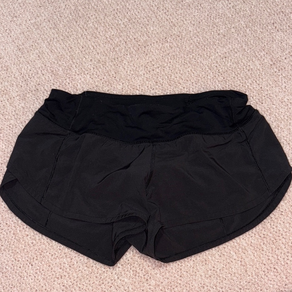 Black Lululemon Speed Up Shorts Size 4